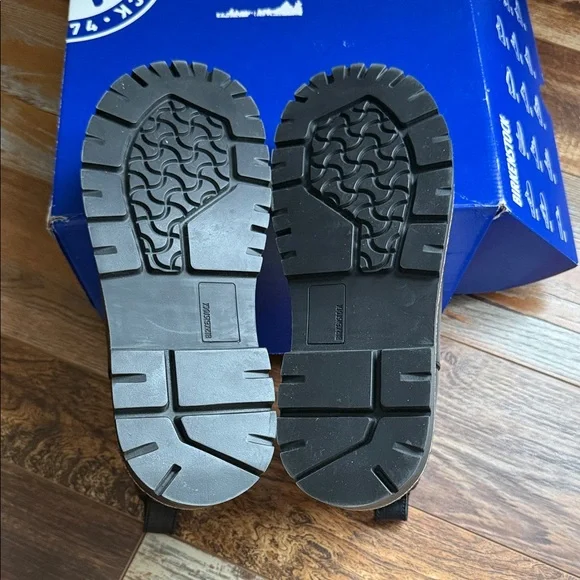 Birkenstock Black Leather Chelsea Booties with Lug Sole - Picture 3 of 3